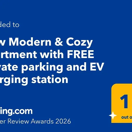 דירה New Modern & Cozy With Free Private Parking And Ev Charging Station